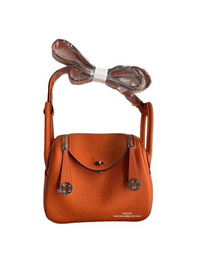 Hermes Hand Stitched Mini Lindy 20 Top Handle Shoulder Bag Orange Etoupe Taurillon Clemence 522401