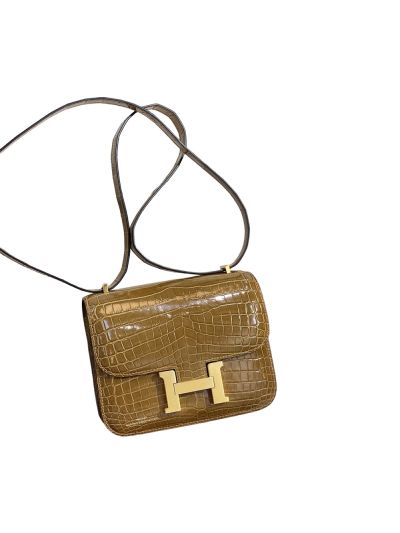 Hermes VIP Vanille Matte Crocodile Constance Mini Shoulder Flap Messenger Bag Khaki 18CM 523359