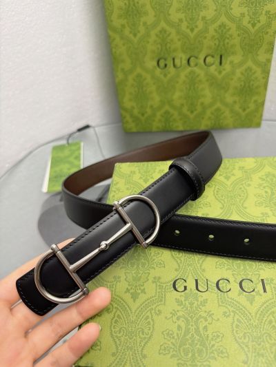 horsebit-buckle-belt-in-black-rxgui292506-02
