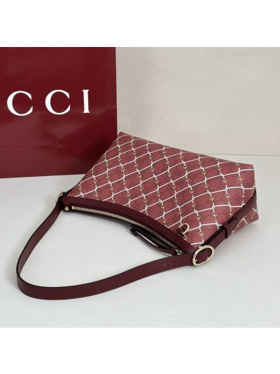horsebit-pattern-shoulder-bag-in-burgundy-rxgui292407-05