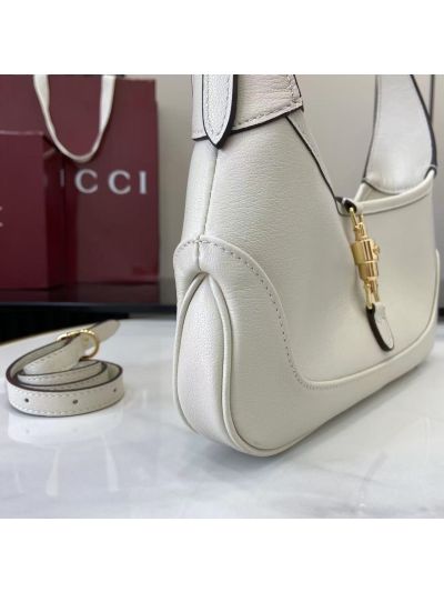jackie-1961-shoulder-bag-in-ivory-rxgui292489-07