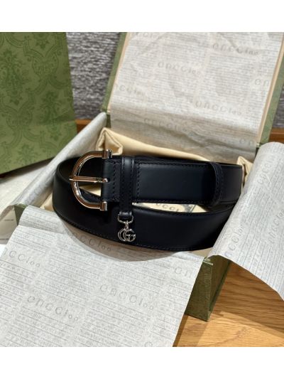 Gucci Leather Buckle Belt in Black