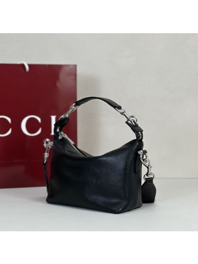 Gucci Leather Chain Shoulder Bag in Black