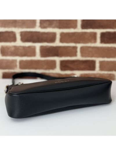 leather-zip-shoulder-bag-in-black-rxgui292517-04