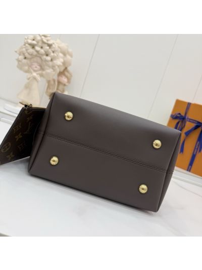 louis-vuitton-beige-and-black-single-handle-bucket-bag-rxlvj01194-18