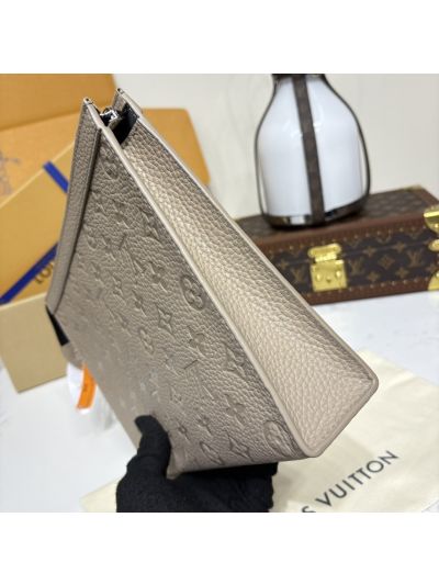 louis-vuitton-beige-grey-embossed-zip-clutch-rxlvj01146-05
