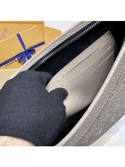 louis-vuitton-beige-grey-embossed-zip-clutch-rxlvj01146-08