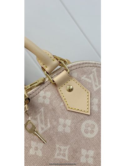 louis-vuitton-beige-monogram-dome-top-handle-bag-rxlvj01300-02