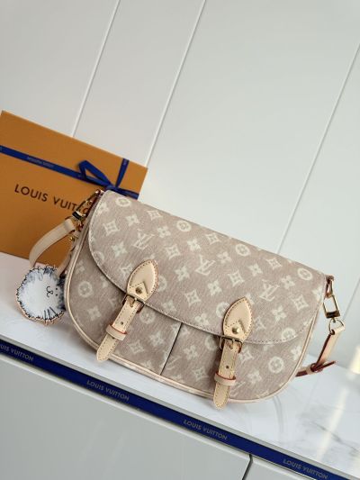 louis-vuitton-beige-monogram-double-buckle-flap-bag-rxlvj01264-06