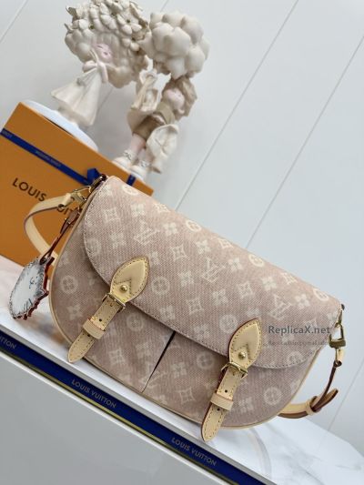 louis-vuitton-beige-monogram-double-buckle-flap-shoulder-bag-premium-rxlvj01360-04