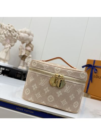 louis-vuitton-beige-monogram-top-handle-vanity-case-rxlvj01243-05