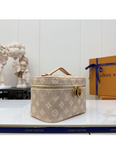 louis-vuitton-beige-monogram-top-handle-vanity-case-rxlvj01243-06