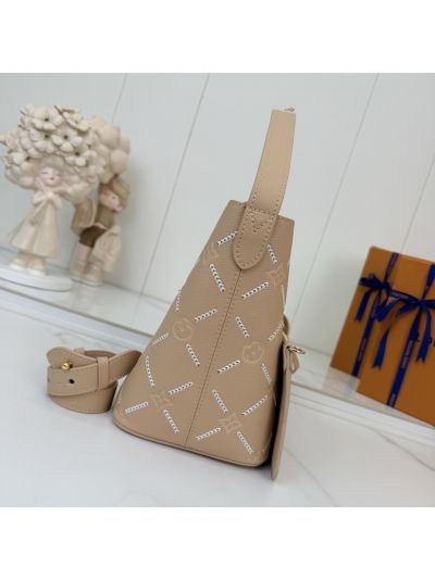 louis-vuitton-beige-stitch-pattern-bucket-bag-rxlvj01188-14