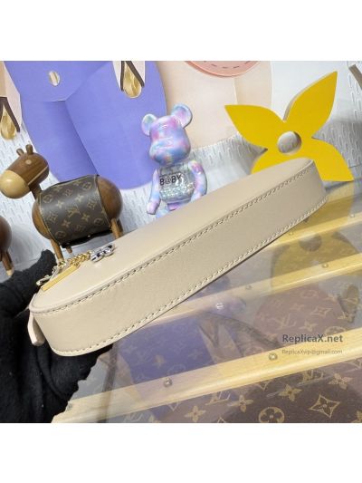louis-vuitton-beige-zip-shoulder-bag-with-charm-chain-rxlvj02124-03