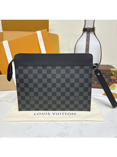 louis-vuitton-black-and-gray-checkerboard-wristlet-pouch-rxlvj01172-07