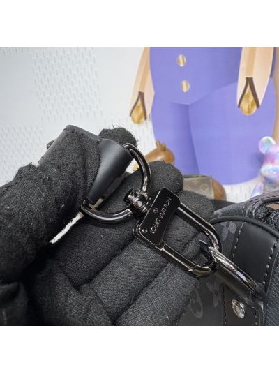 louis-vuitton-black-and-gray-monogram-travel-bag-rxlvj01226-12