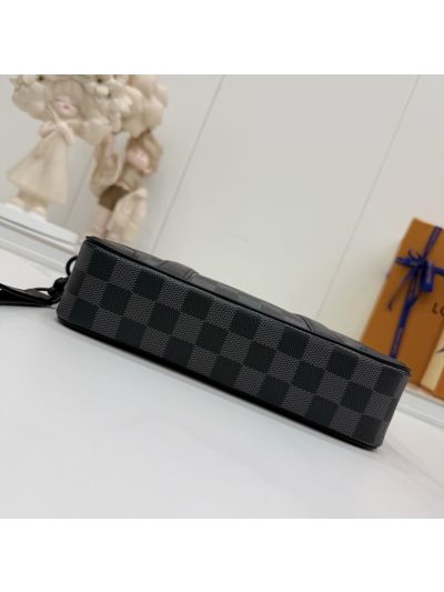 louis-vuitton-black-and-grey-checkerboard-zip-clutch-rxlvj01122-10