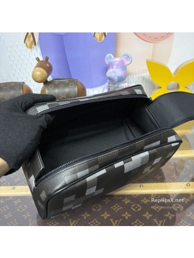 louis-vuitton-black-and-grey-pixel-check-toiletry-bag-rxlvj02188-04