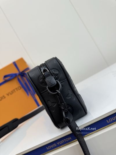 louis-vuitton-black-embossed-monogram-camera-bag-rxlvj02209-04
