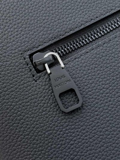 louis-vuitton-black-front-zip-wristlet-pouch-rxlvj01215-08