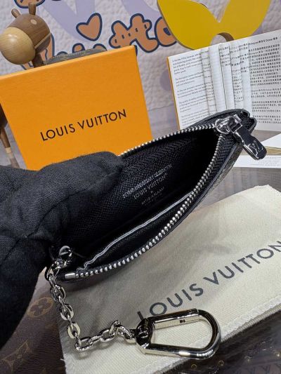 louis-vuitton-black-multicolor-monogram-zip-key-pouch-m13664-rxlvj01125-07