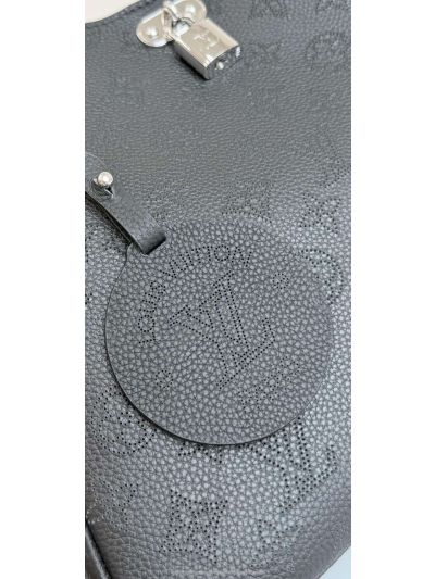 louis-vuitton-black-perforated-monogram-shoulder-bag-rxlvj01248-15
