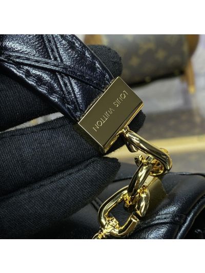 louis-vuitton-black-quilted-turn-lock-top-handle-bag-rxlvj01312-05