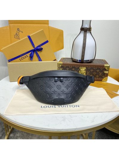 Louis Vuitton Discovery Bumbag PM Black Tonal Belt Bag M46036