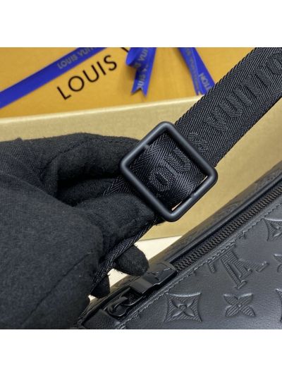louis-vuitton-black-tonal-belt-bag-m46036-rxlvj01111-02