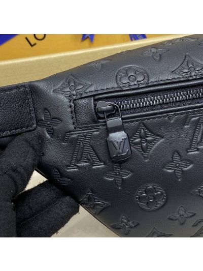 louis-vuitton-black-tonal-belt-bag-m46036-rxlvj01111-03