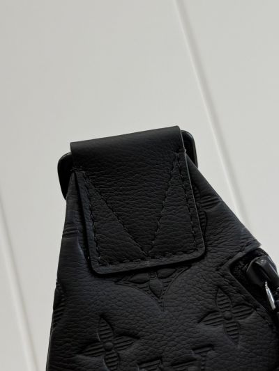 louis-vuitton-black-tonal-monogram-sling-bag-rxlvj01290-02