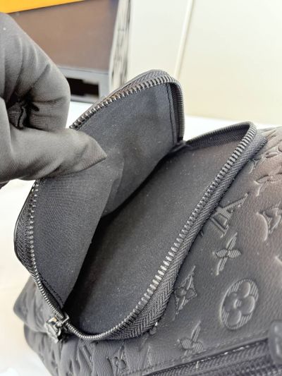 louis-vuitton-black-tonal-monogram-sling-bag-rxlvj01290-07