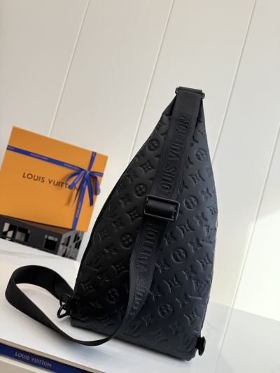 louis-vuitton-black-tonal-monogram-sling-bag-rxlvj01290-12