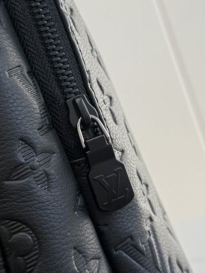 louis-vuitton-black-tonal-monogram-sling-bag-rxlvj01290-17