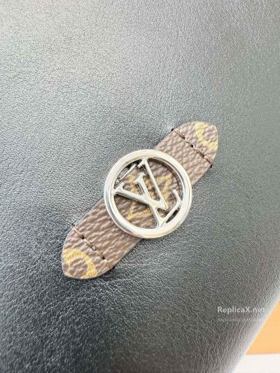 louis-vuitton-black-wide-cosmetic-pouch-with-monogram-accent-rxlvj01621-04