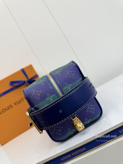 louis-vuitton-blue-and-green-monogram-toiletry-pouch-with-lettering-rxlvj01614-04