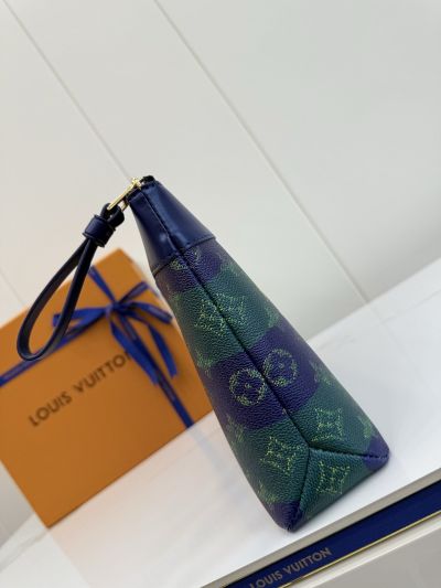 louis-vuitton-blue-and-green-striped-monogram-pouch-rxlvj01217-09