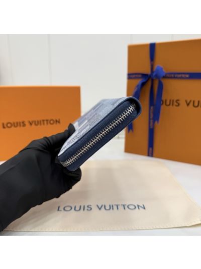 louis-vuitton-blue-patchwork-checkerboard-zip-around-wallet-rxlvj01277-07