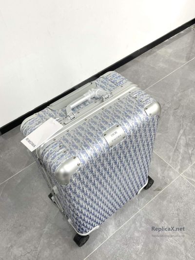 louis-vuitton-blue-patterned-silver-tone-rolling-suitcase-rxlvj10182-02