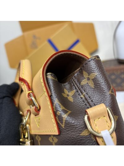 Louis Vuitton Bosphore 20 Monogram M14651
