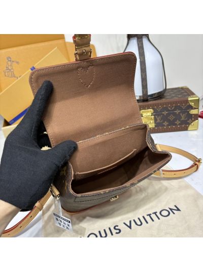 Louis Vuitton Bosphore 20 Monogram M14651