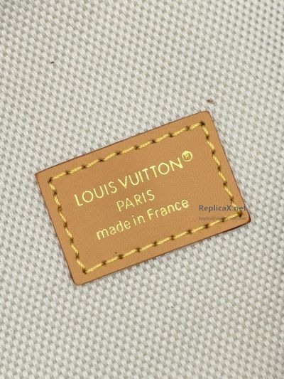 louis-vuitton-brown-monogram-belt-bag-with-tan-top-handle-rxlvj03128-02