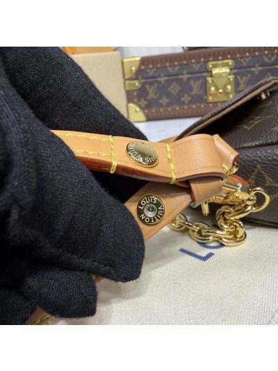 louis-vuitton-brown-monogram-chain-flap-bag-rxlvj01186-02