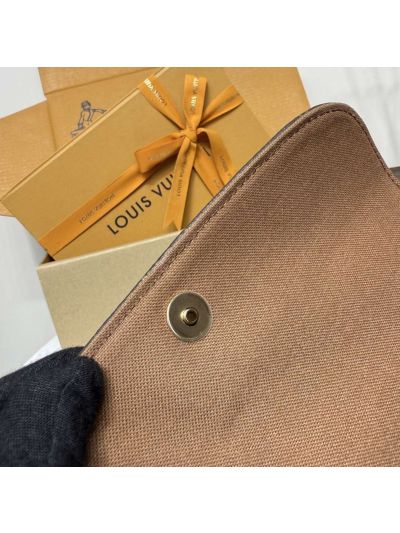 louis-vuitton-brown-monogram-chain-flap-bag-rxlvj01186-06