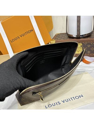 louis-vuitton-brown-monogram-front-zip-pouch-rxlvj01173-05