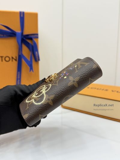 louis-vuitton-brown-monogram-graphic-envelope-wallet-rxlvj02166-03