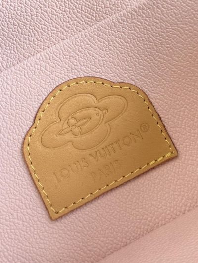 louis-vuitton-brown-monogram-graphic-vanity-case-rxlvj01246-06