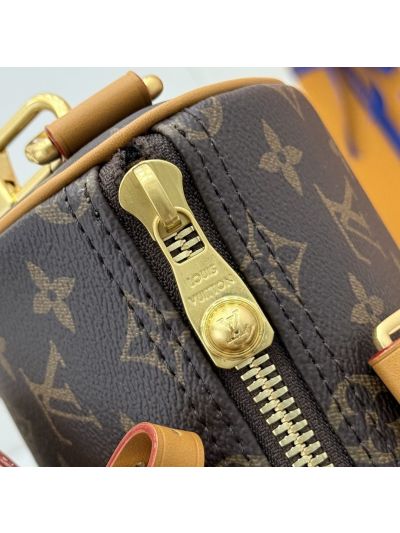 louis-vuitton-brown-monogram-mini-barrel-bag-rxlvj01268-04