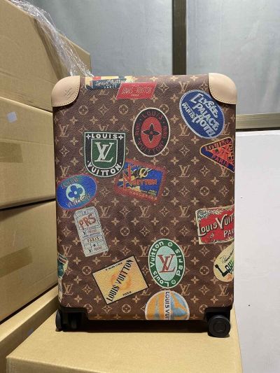 louis-vuitton-brown-monogram-travel-patch-rolling-suitcase-rxlvj01225-03