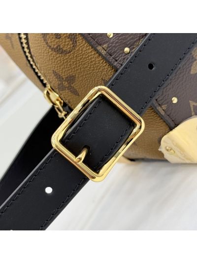 louis-vuitton-brown-monogram-trunk-detail-toiletry-pouch-rxlvj01240-08